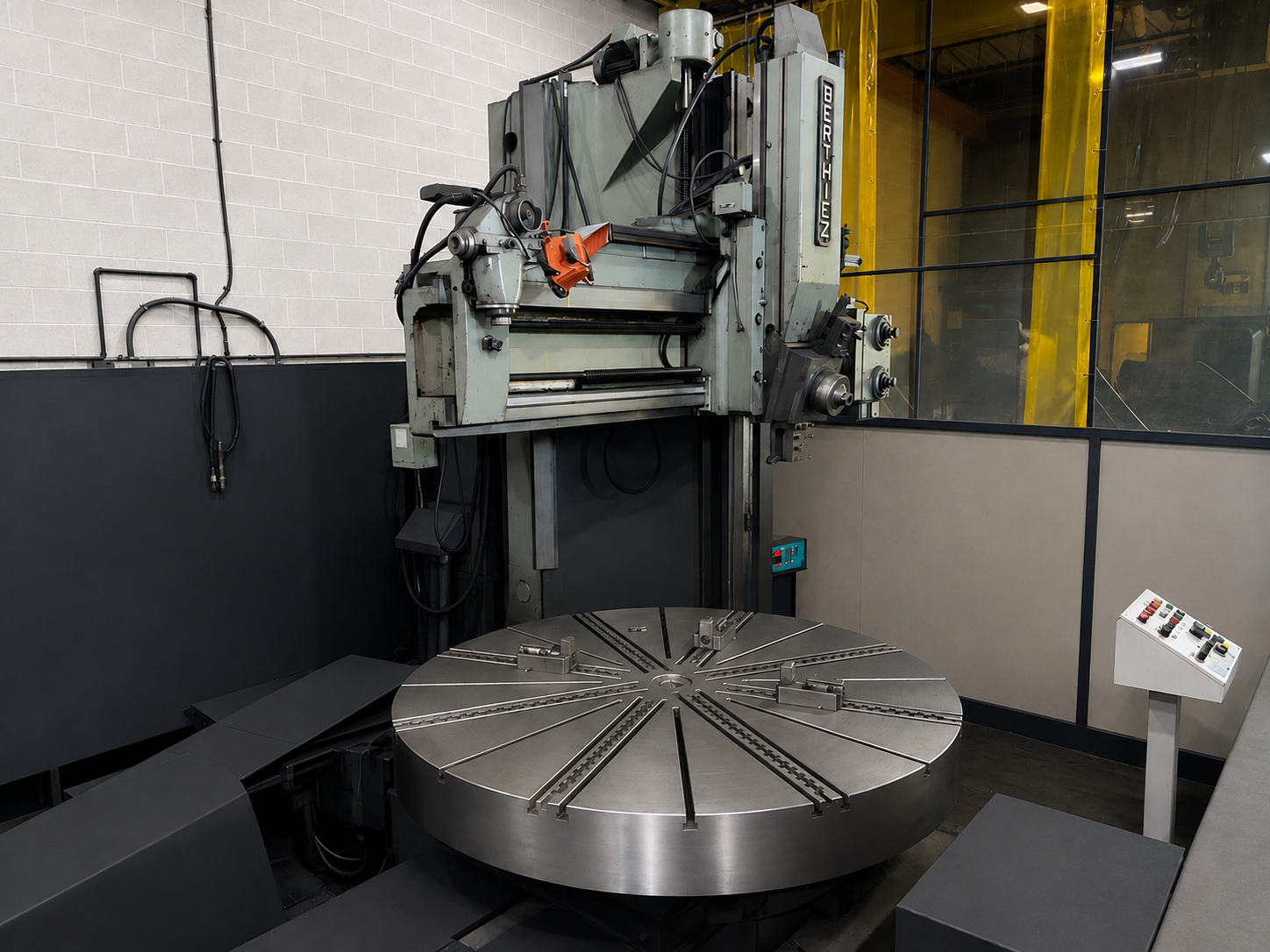 Large Horizontal Lathe
